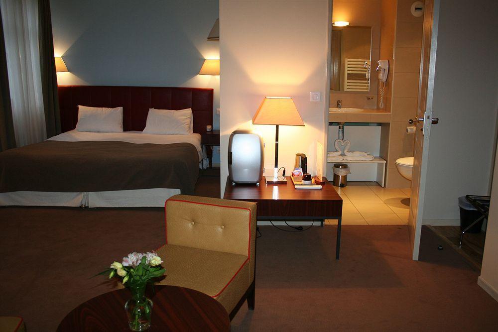 Clarion Suites Corneille Luchon Bagnères-de-Luchon Eksteriør billede