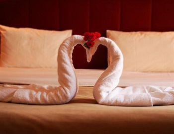Clarion Suites Corneille Luchon Bagnères-de-Luchon Eksteriør billede