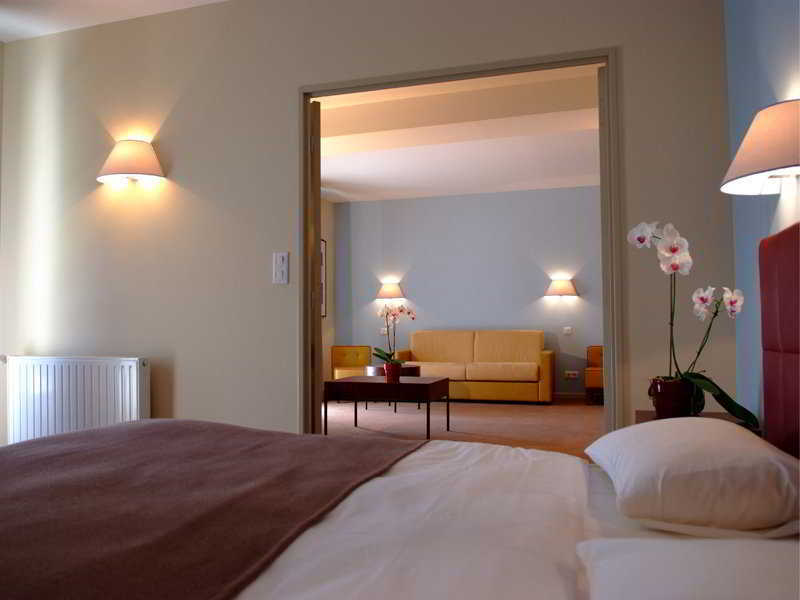 Clarion Suites Corneille Luchon Bagnères-de-Luchon Værelse billede